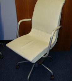 Kinnarps High Back operator chair with arms, gas lift, recline in Cream Leather 
