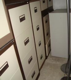 4 drawer filing cabinet brown and cream metal used newbury basingstoke 