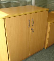 used office cupboard with 1 adjustable shelf oak newbury berks 